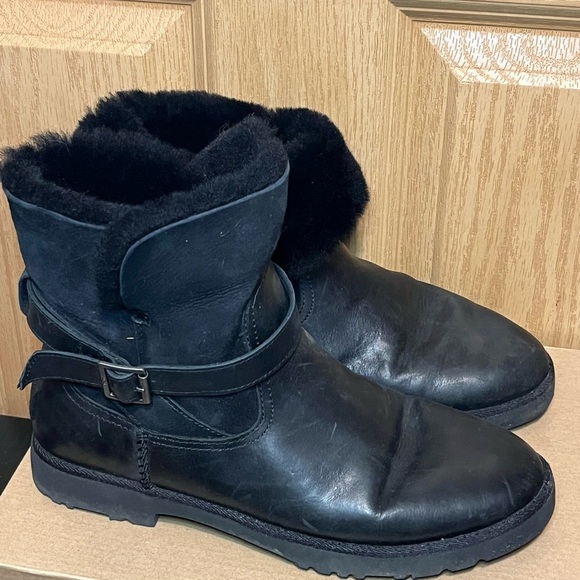 Ugg Women's Romely Buckle Boots - Picture 14 of 15